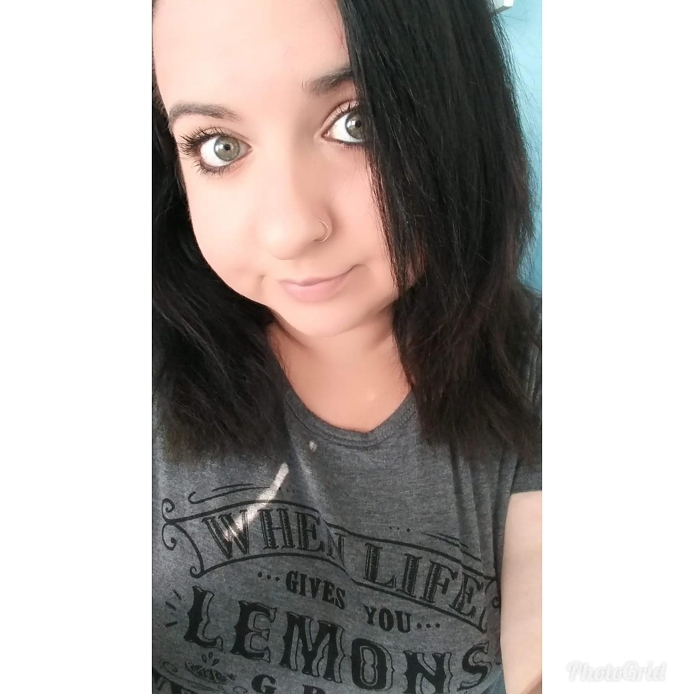 Meet your Posher, Ashley